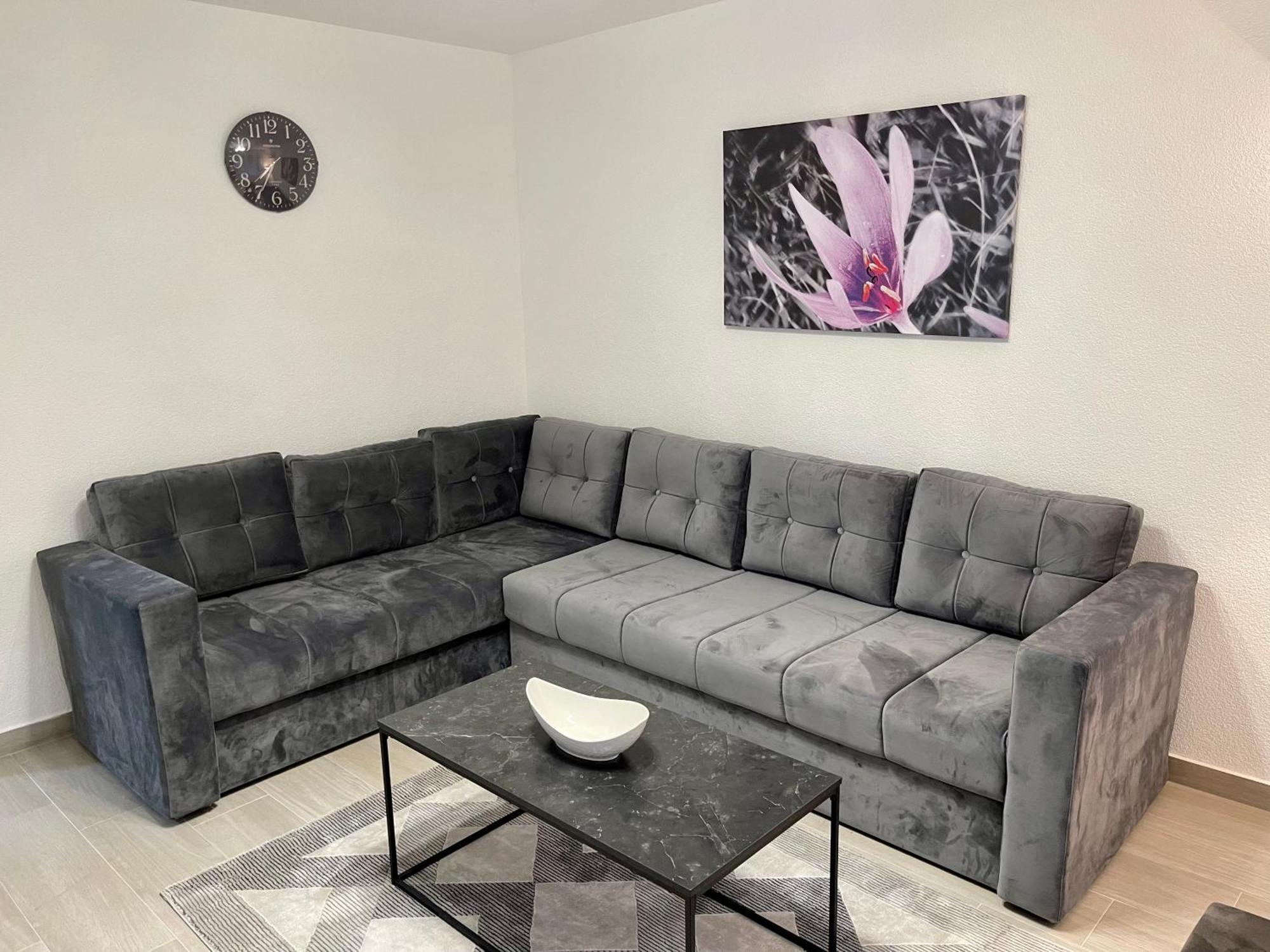 Anet Apartman Visoko Exterior photo